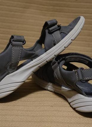 Легчайшие серые фирменные босоножки hi-tec walk lite vibrem англия 37 р.( 24 см.)