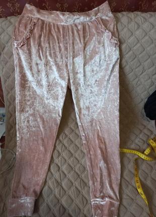 Штаны домашние плюшевые. по бирке л, подойдет и на хл.