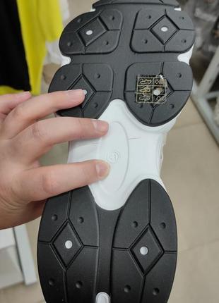 Кроссовки женские стильные тренд