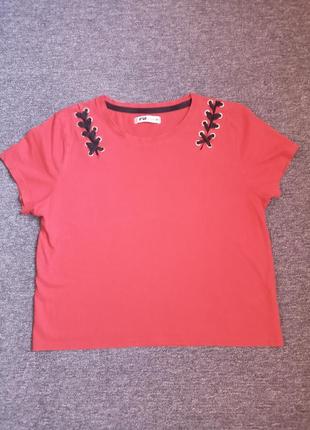 Червона вкорочена футболка fb sister m  розмір