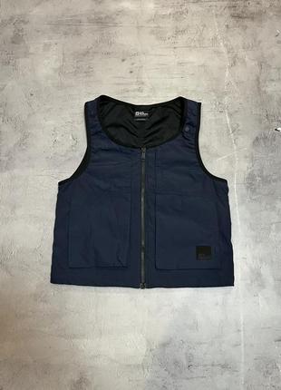 Легка жилетка jack wolfskin