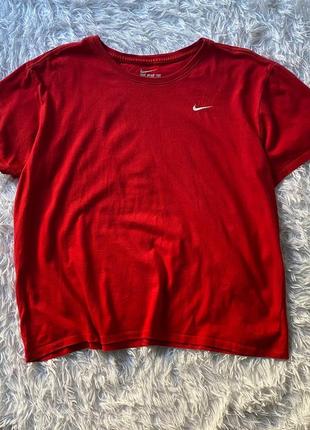 Футболка the nike tee