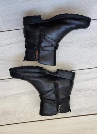 Качественные кожаные удобные ботинки ботиночки полусапоги женские 35 (3) р 22 см7 фото