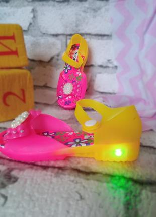 Босоножки силиконовые с подсветкой
