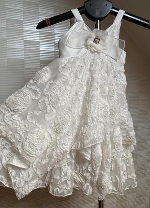 На рядна сукня для дівчинки 6-7 років 116-122 см daga