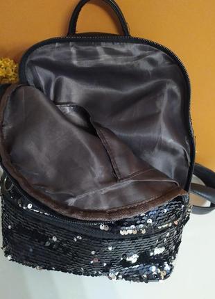 Женский рюкзак со стразами.5 фото