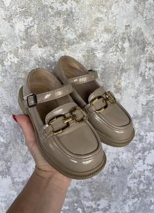 Лофери, туфлі