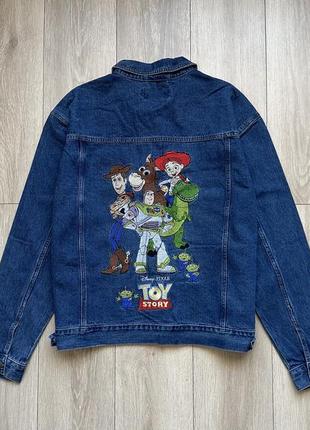 Джинсова куртка курточка disney store toy story 25th anniversary denim jacket4 фото
