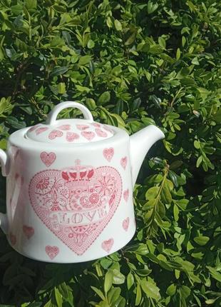 Чайник коллекционный, фарфор,в идеальном состоянии . англия