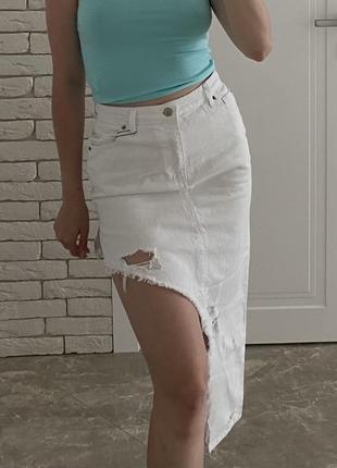 Новая белая джинсовая юбка, размер м2 фото