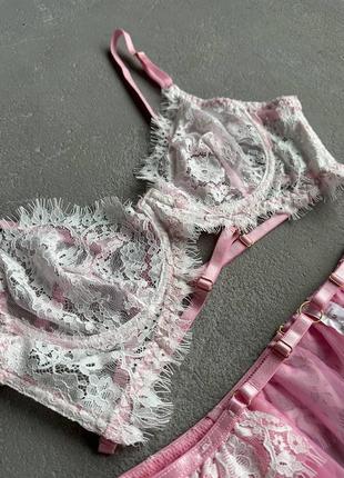 Изысканное кружевное белье с поясом. бюстгальтер трусики пояс гартеры. эротическое белье.4 фото