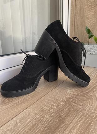 Ботинки замш 38