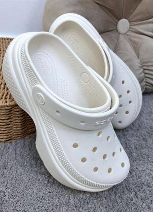 Жіночі крокси на платформі crocs stomp white білі на платформі2 фото