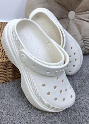 Жіночі крокси на платформі crocs stomp white білі на платформі