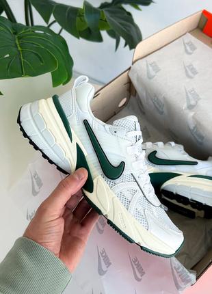 Кожаные кроссовки nike v2k runtek green