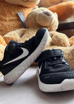 Кроссовки nike