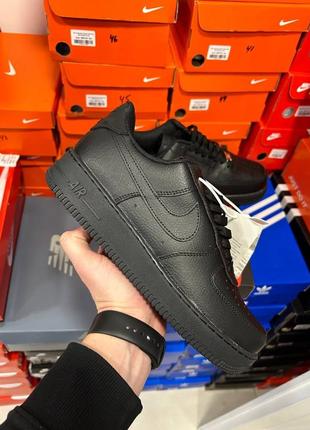 Чоловічі кросівки nike air force lf 1 black