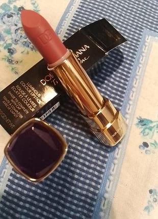Dolce and gabbana, помада в оттенке 200angelic pink