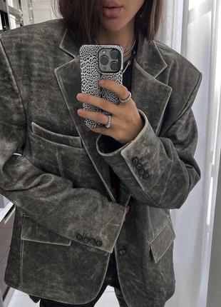 Кожаный пиджак косуха кожаная куртка в стиле jil sander