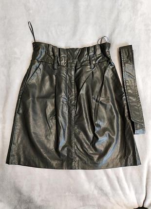 Шкіряна спідниця