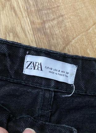 Чорні джинси прямого крою з необробленим низом від zara6 фото