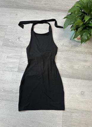 Чорна м'яка на дотик сукня з вирізаною спинкою та вирізом маленька чорна сукня з пуш ап5 фото