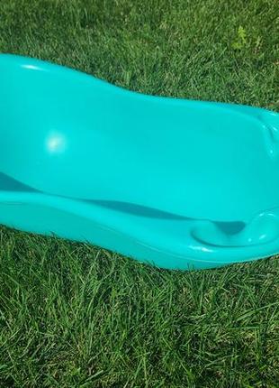 Дитяча ванночка для купання. дуже вмістка і зручна. вистачить надовго