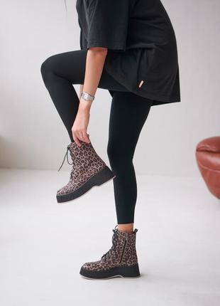 Женские ботинки из натурального нубука с леопардовым принтом.модель: vm-astra-7114 фото