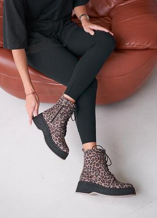 Женские ботинки из натурального нубука с леопардовым принтом.модель: vm-astra-7113 фото