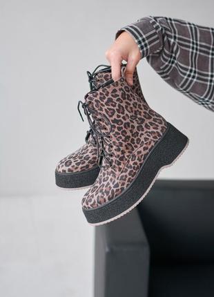 Женские ботинки из натурального нубука с леопардовым принтом.модель: vm-astra-711