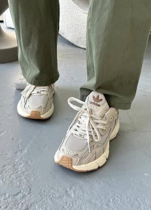 Кросівки adidas astir beige6 фото