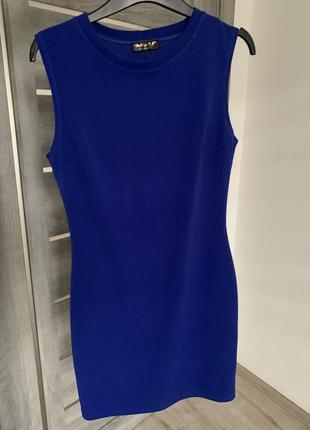 Плаття всі в ідеальному стані розмір s