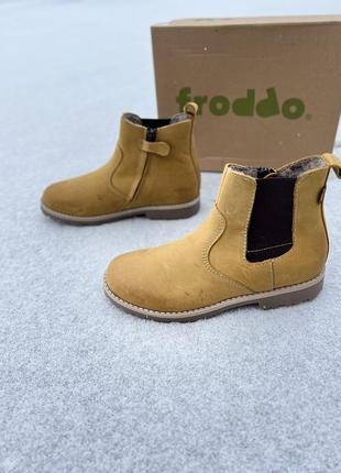 Зимові черевики челсі froddo. оригінал.