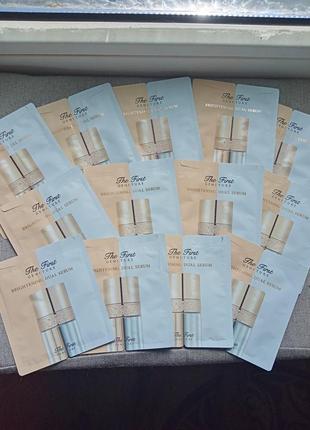 Освітлююча та заспокійлива сироватка ohui the first geniture brightening dual serum 2 мл