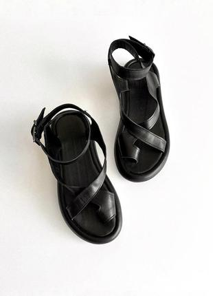 Нові чорні шкіряні босоніжки сандалі9 фото