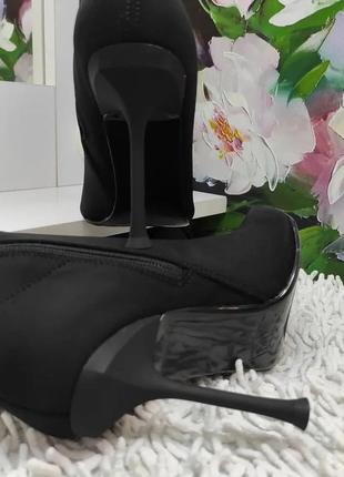 Чорні стрейчеві ботильйони шкарпетки на шпильці