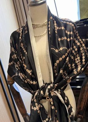 Платок в стиле chanel