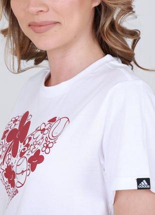 Женская футболка adidas