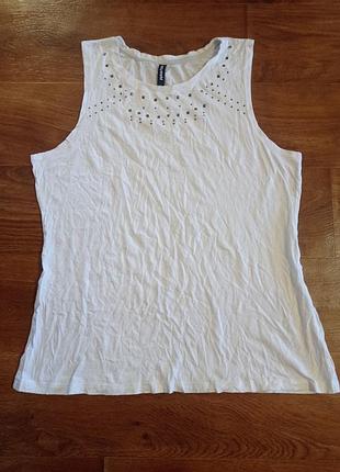 Жіноча біла майка