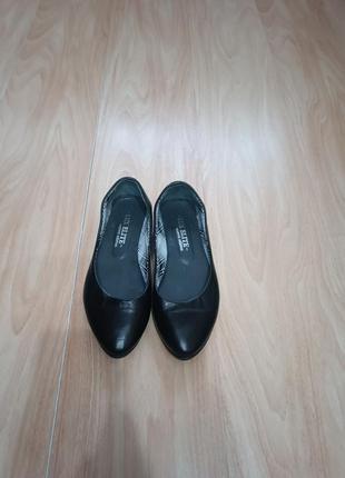 Кожаные балетки