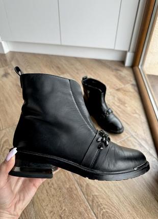 Женские ботинки из натуральной кожи