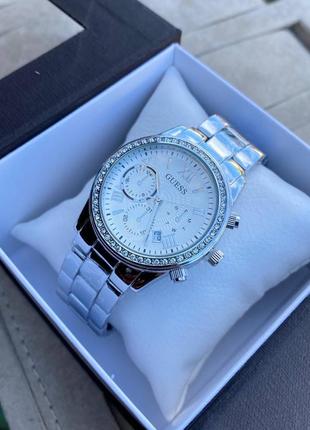 Наручний годинник guess