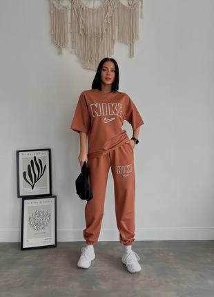 Женский спортивный костюм с футболкой nike3 фото