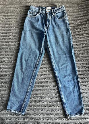 Классические джинсы zara