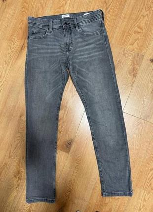 Джинсы мужские серые эластичные slim esprit man, размер m.