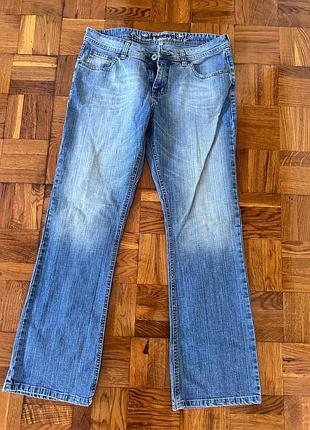 Широкі джинси
