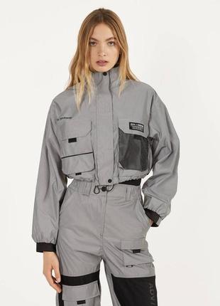 Рефлективна куртка bershka