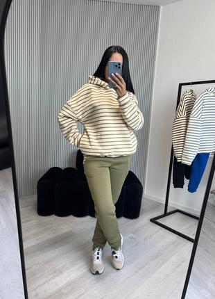 Стильний спортивний костюм з подвійним капюшоном худі та джогери пенье на флісі не кошлатиться