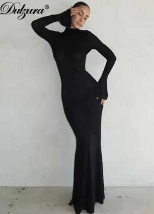 Жіночна сукня з відкритою спинкою в чорному кольорі