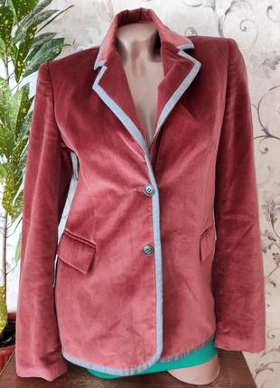 Піджак, жакет жіночий.